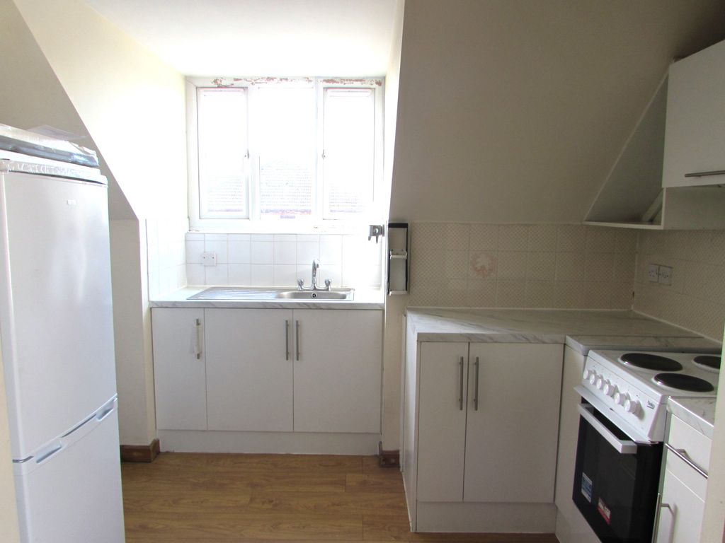 Property photo 3 of 7 Gallery