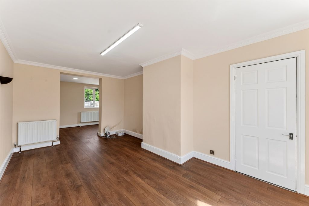 Property photo 1 of 14 Image