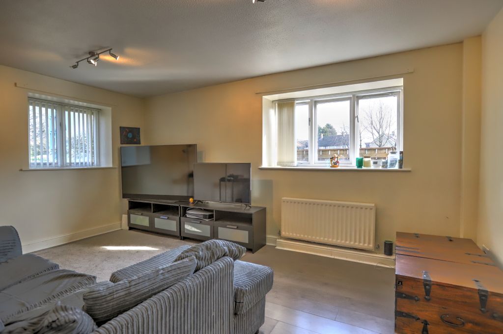 Property photo 2 of 13 Img_6832_3_4_Interior 3