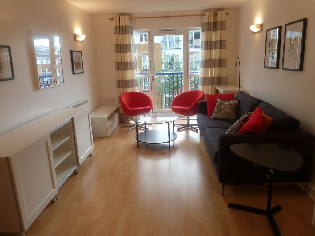 Property photo 2 of 9 Living Room