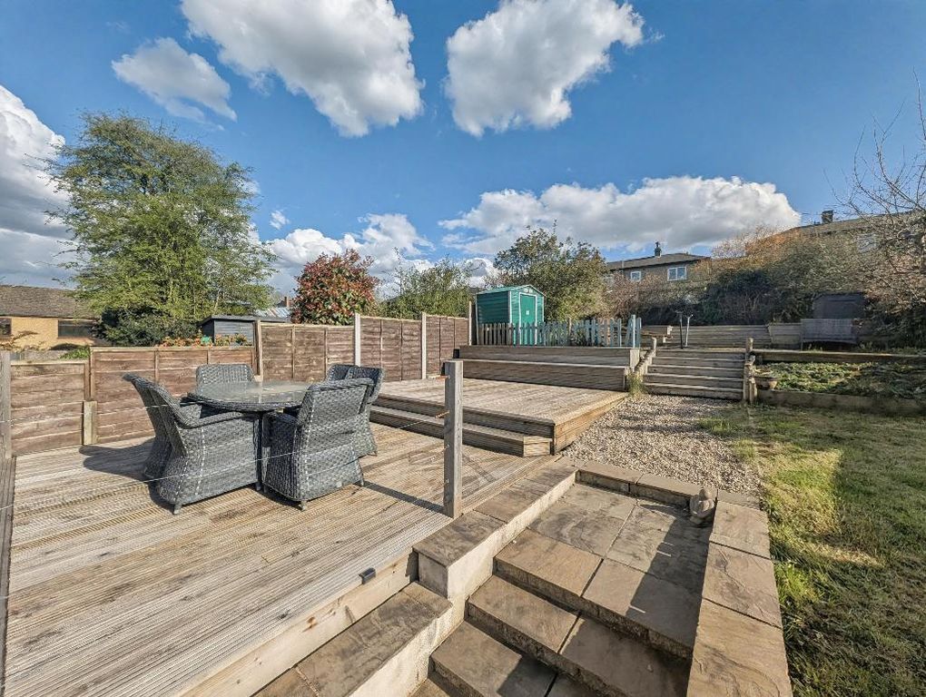 Property photo 1 of 25
