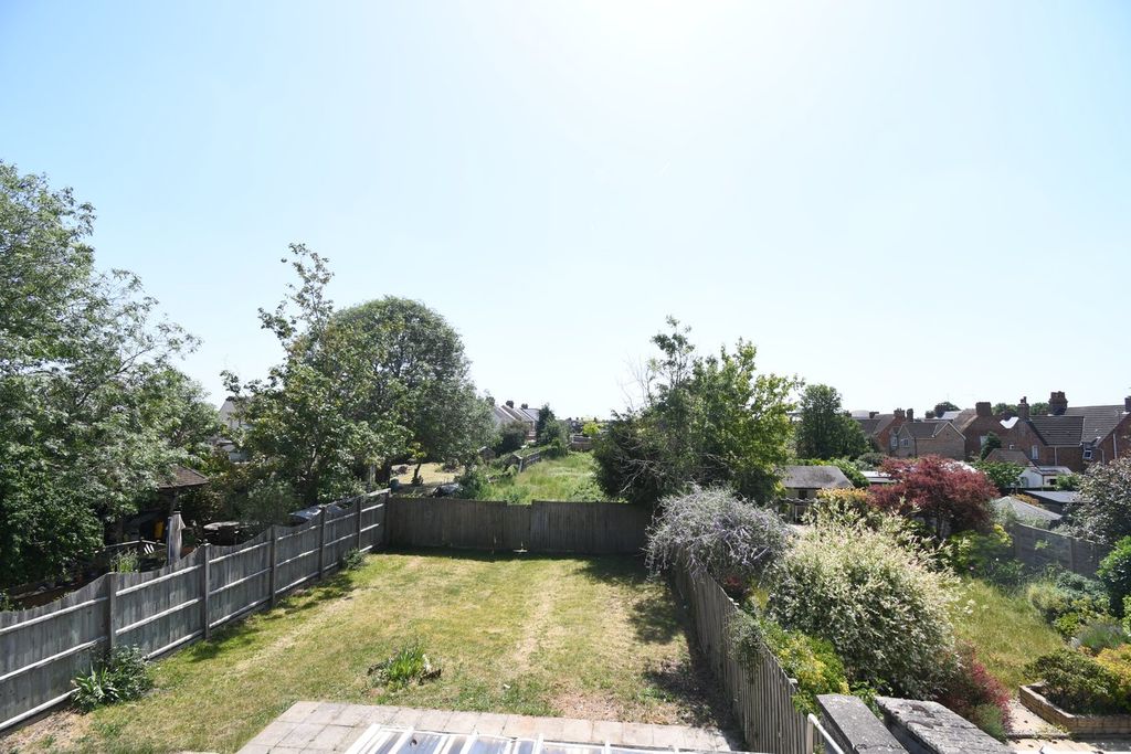 Property photo 3 of 22
