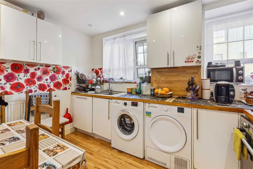 Property photo 3 of 5