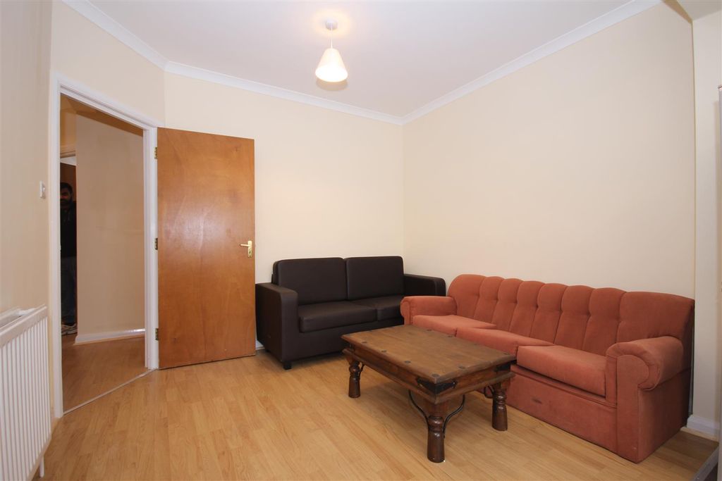Property photo 2 of 5 Sitting Room