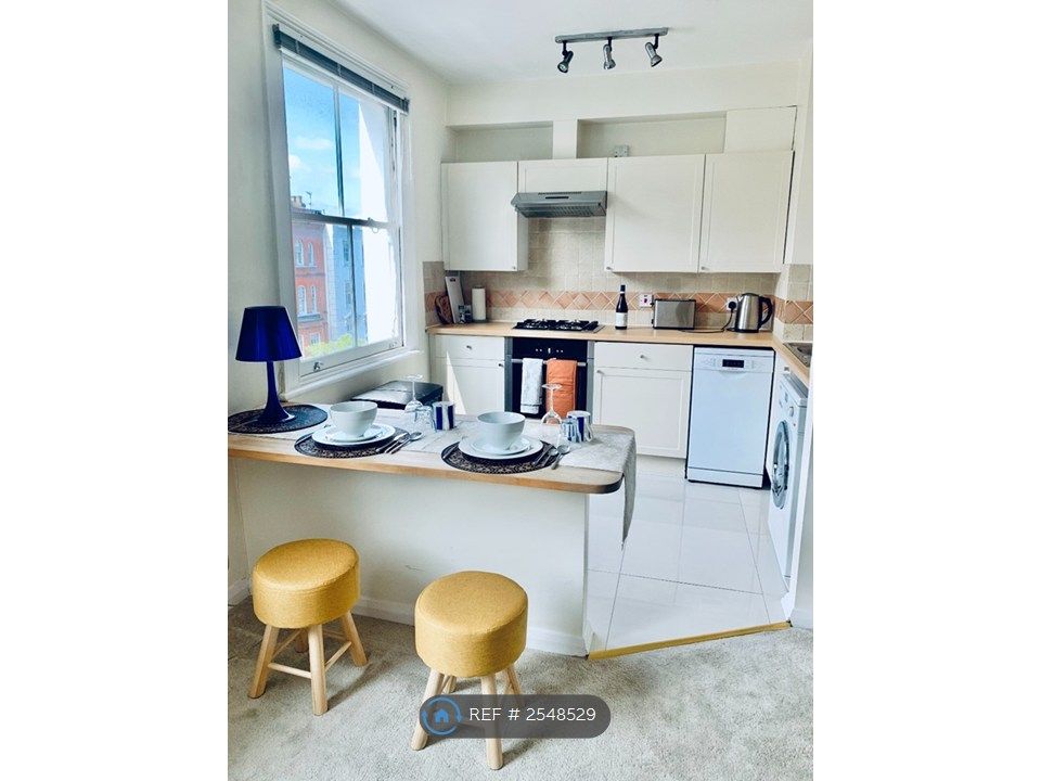 Property photo 3 of 16 Kitchen1