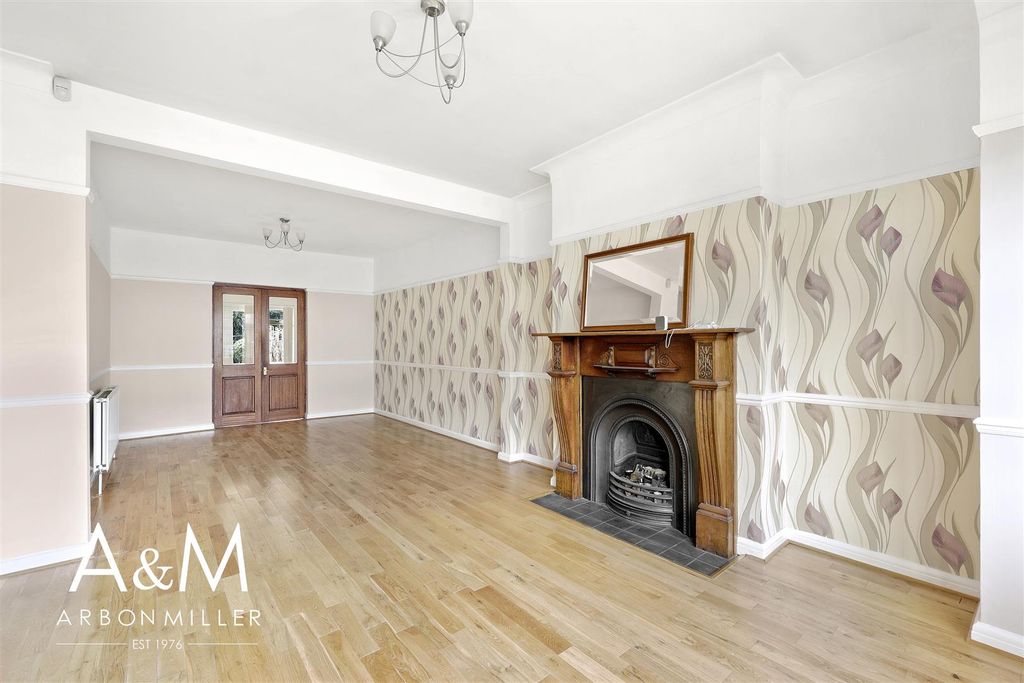 Property photo 2 of 27 4D4A3781.Jpg