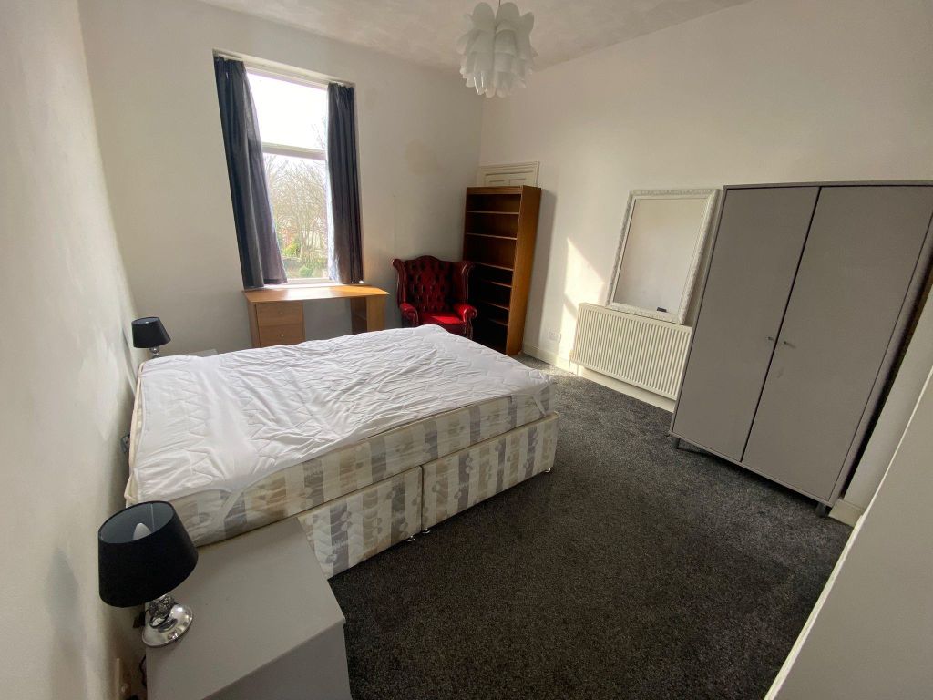 Property photo 3 of 5 Bedroom 1