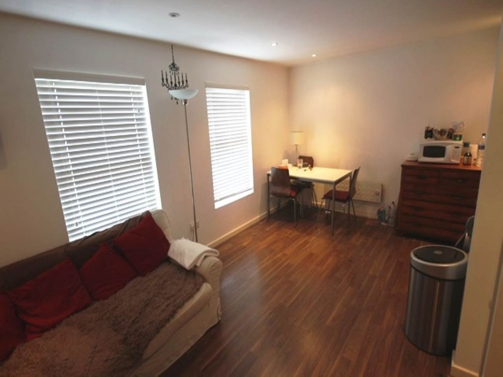 Property photo 2 of 9 Img_0421