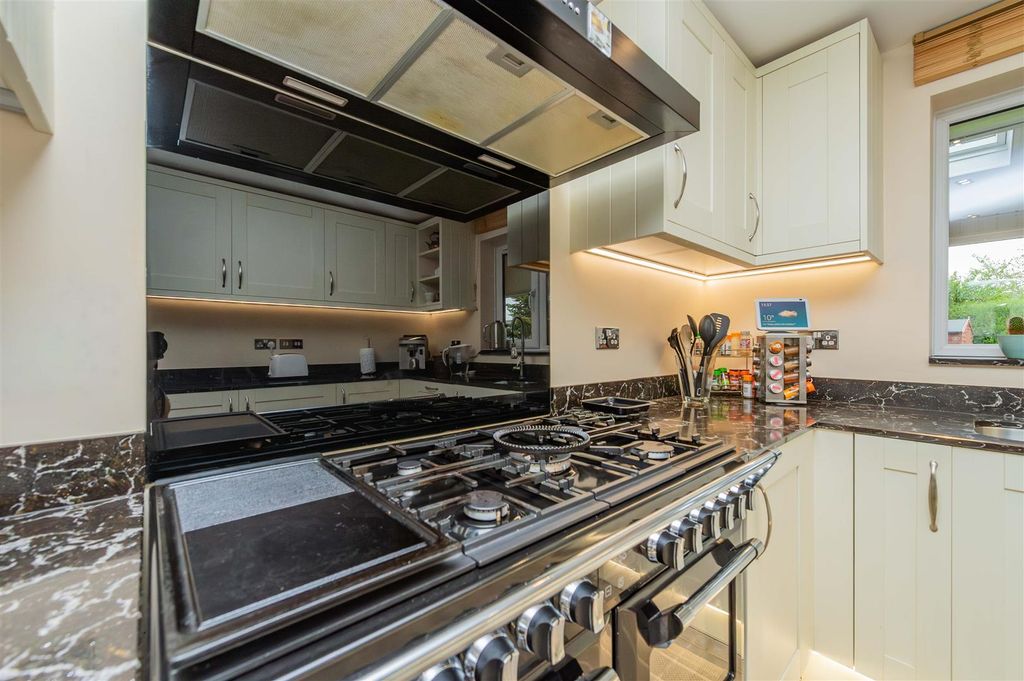 Additional image 17 of 5 bed detached house for saleCae Onan, Morda, Oswestry SY10
