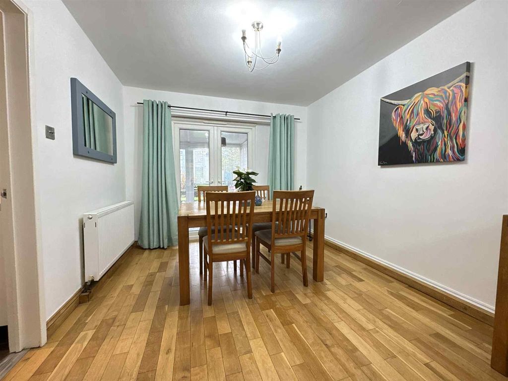 Property photo 2 of 26 Dcf48d57-26Bd-4c3B-Bd15-44E39Fa34017.Jpg