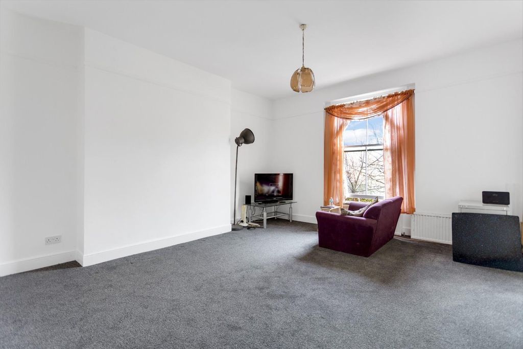 Property photo 2 of 12 Img_2676.Jpg