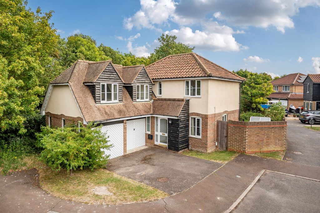 Property photo 1 of 17