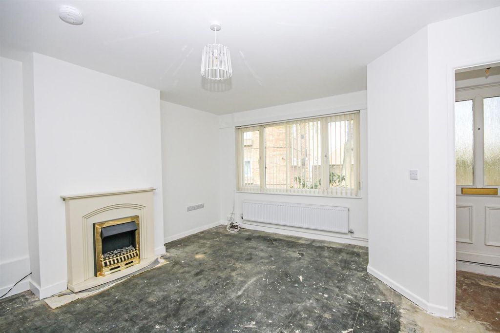 Property photo 3 of 16 16-Img_9439.Jpg