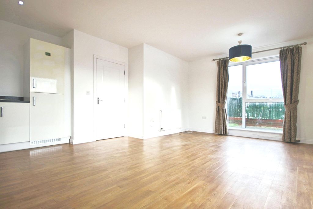 Property photo 3 of 13 User_Edited_Photo-9F903Cf9_User-Edited-63B1Ad89-10