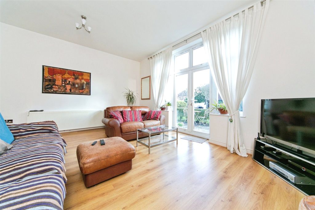 Property photo 3 of 15 Picture No. 09