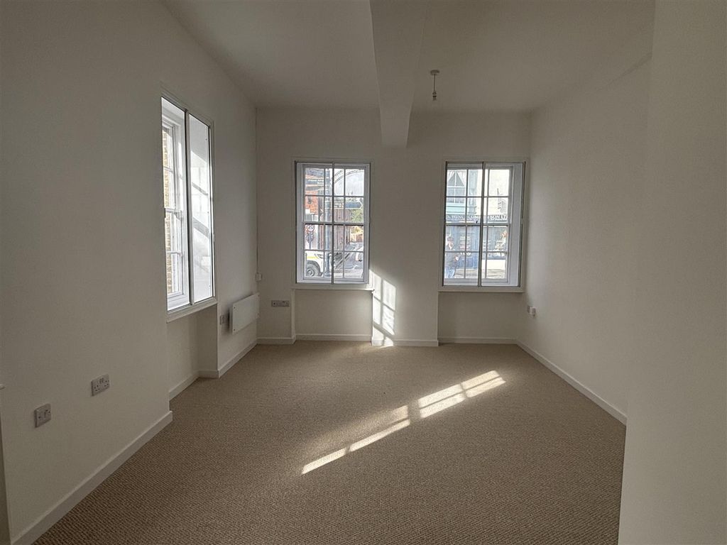 Property photo 2 of 7 Image00004.Jpeg