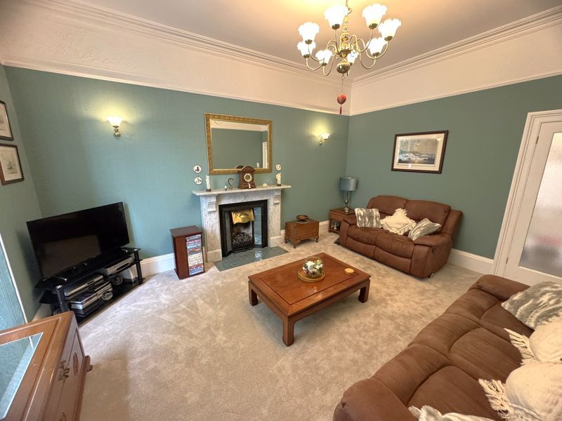 Property photo 3 of 28 Photo 6