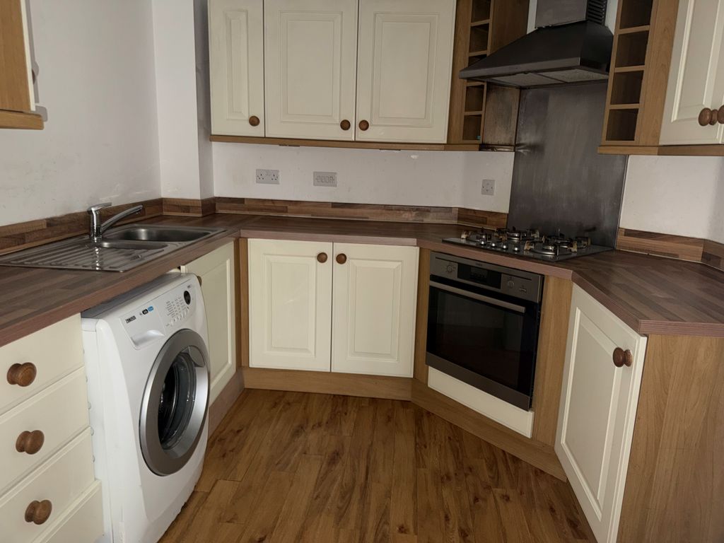 Property photo 2 of 9 Gallery