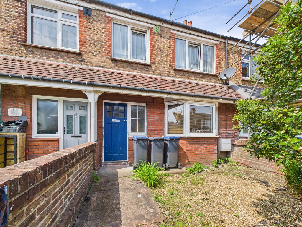 Property photo 1 of 16 Cam03519G0-Pr0288-Still031