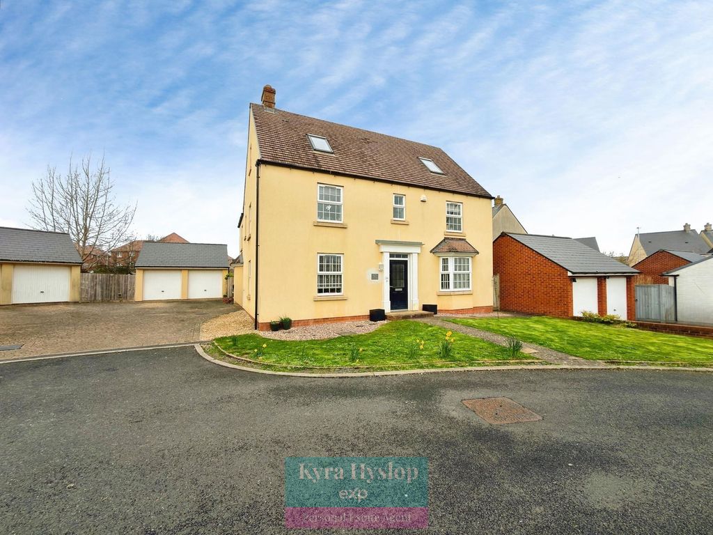 Property photo 1 of 34