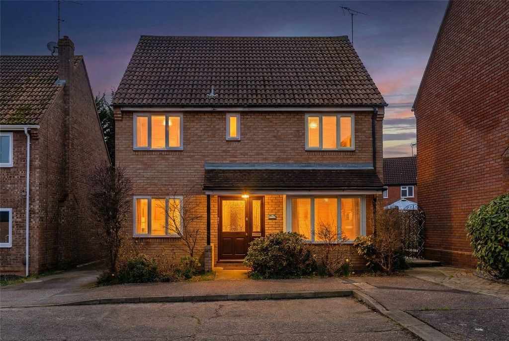 Property photo 1 of 18 Front