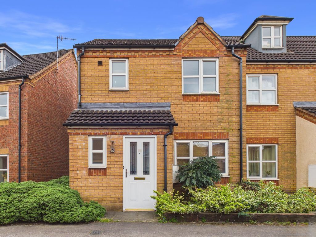 Property photo 1 of 18 Front