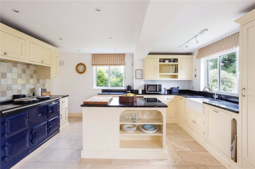 Property photo 2 of 15 Picture No. 08
