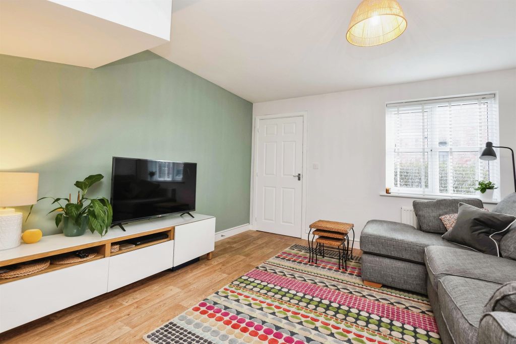 Property photo 3 of 17