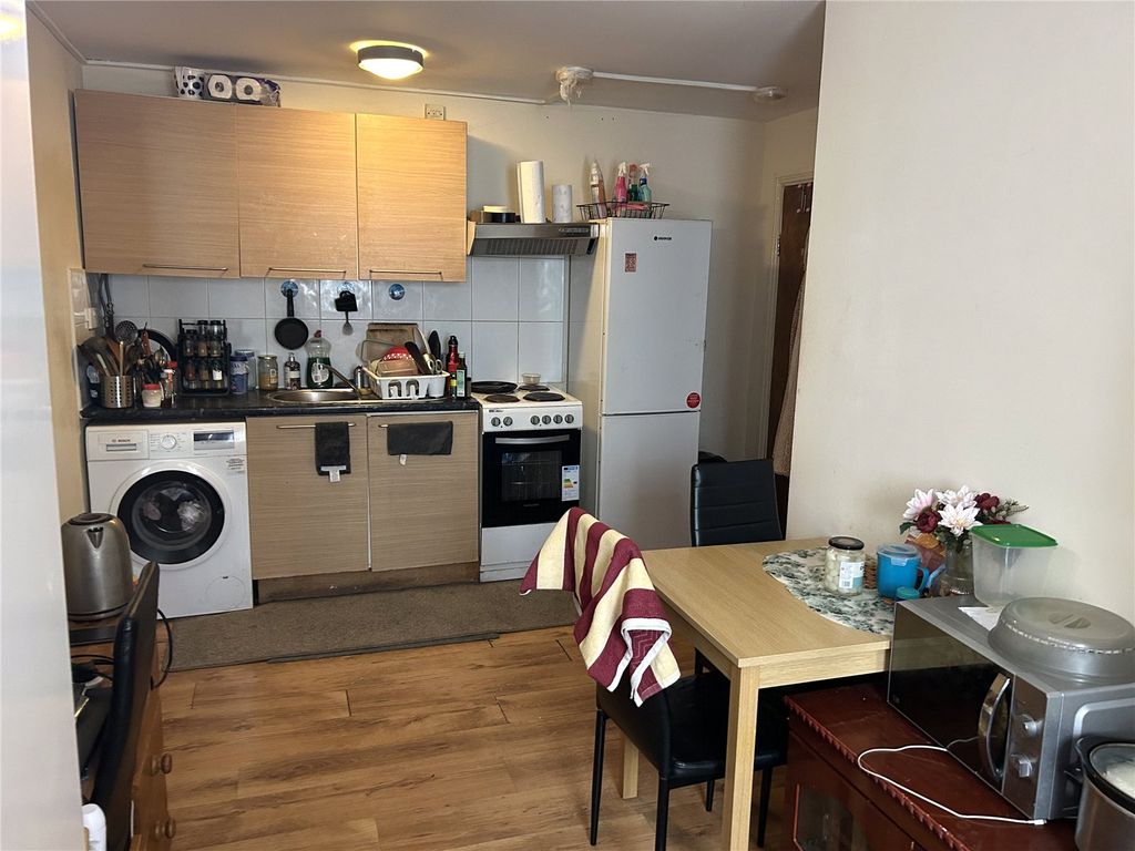 Property photo 2 of 3 Picture No. 14