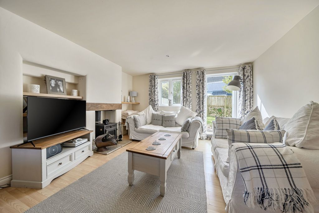 Property photo 3 of 20