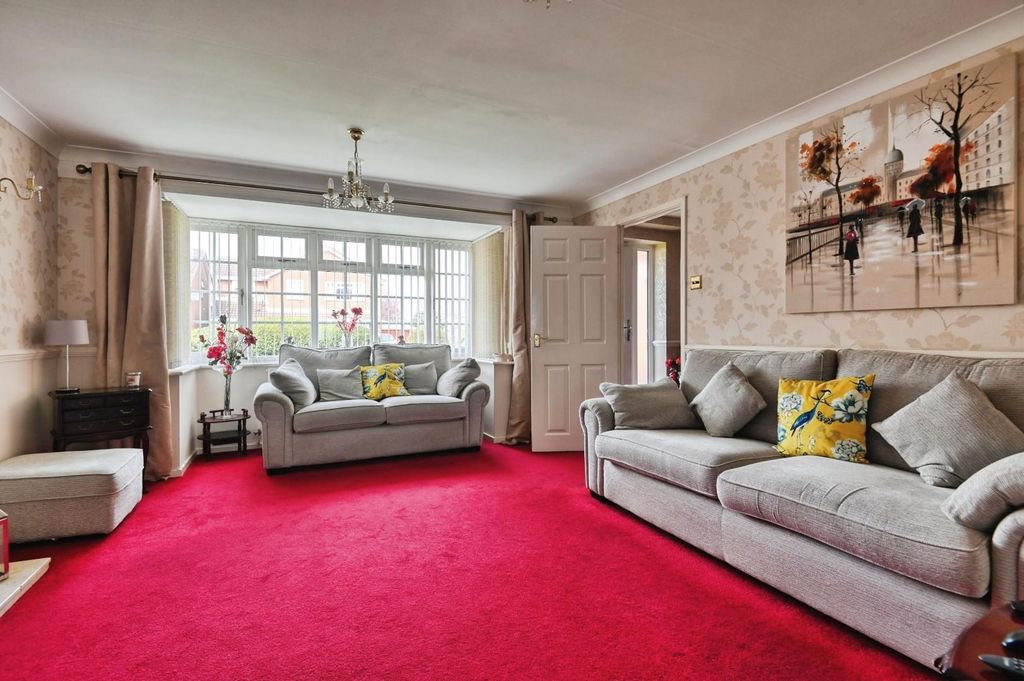 Property photo 3 of 18 4Dor3.Jpg