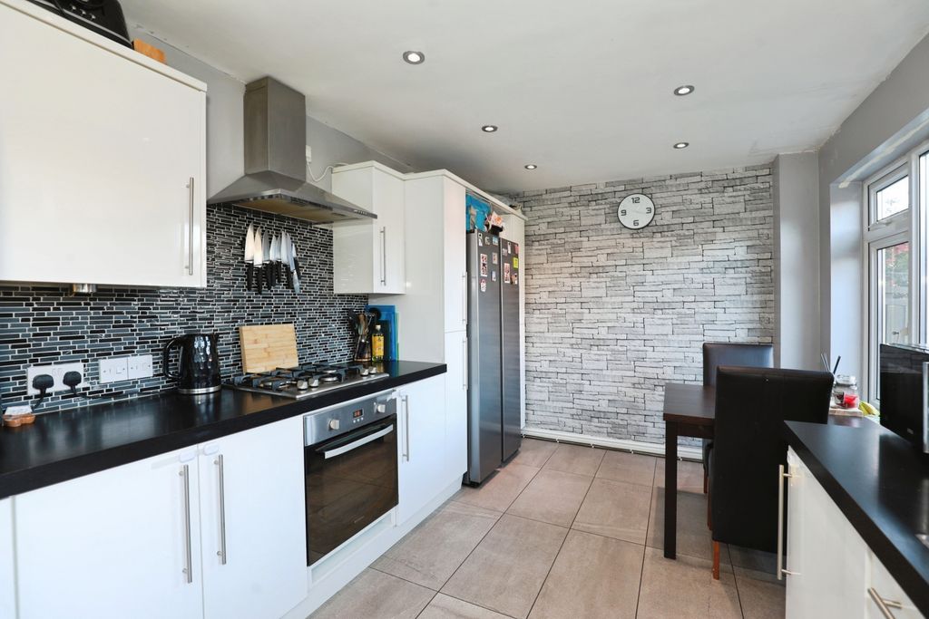 Property photo 3 of 21 Kitchen-Diner