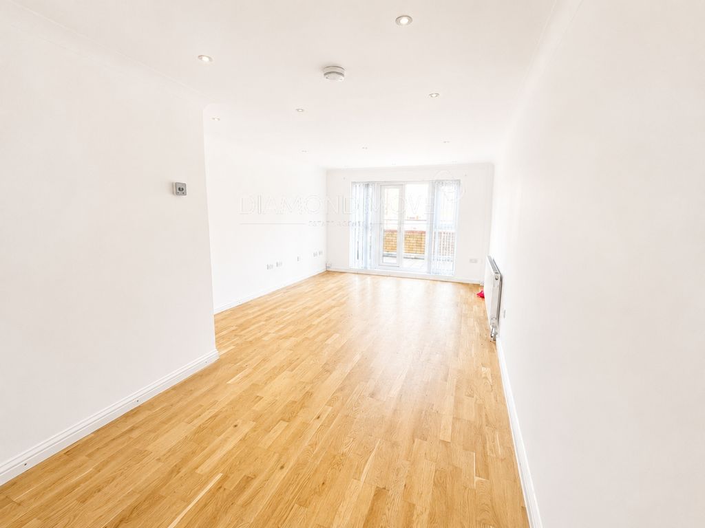 Property photo 2 of 12 Photo 8