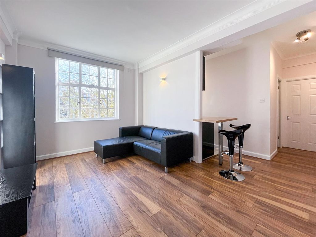 Property photo 2 of 6 Lounge (1 Of 1).Jpg