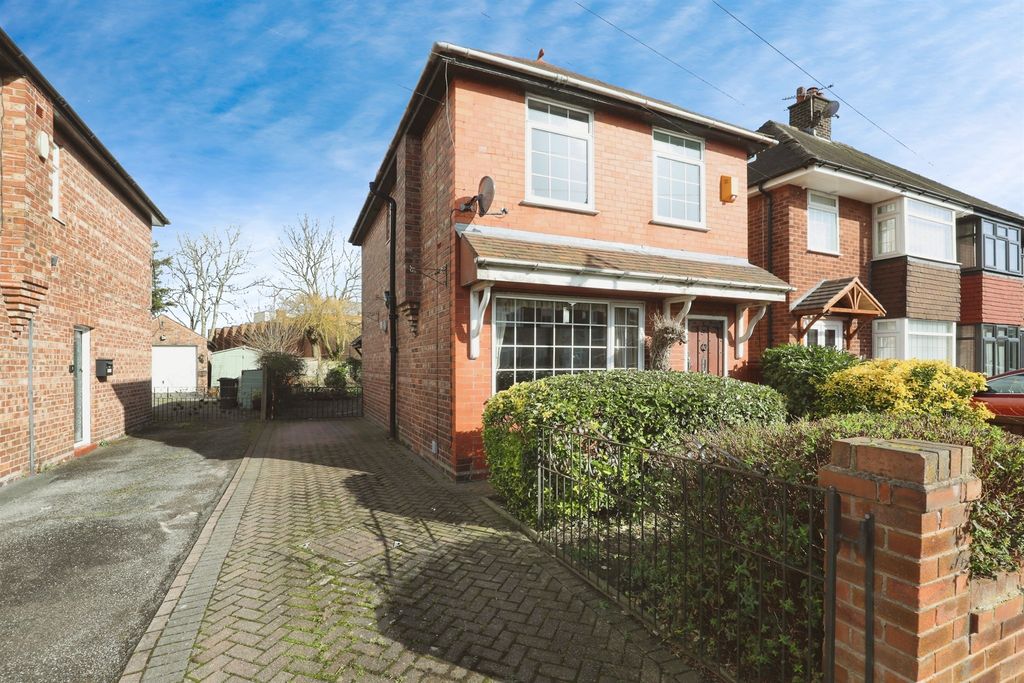 Property photo 1 of 15