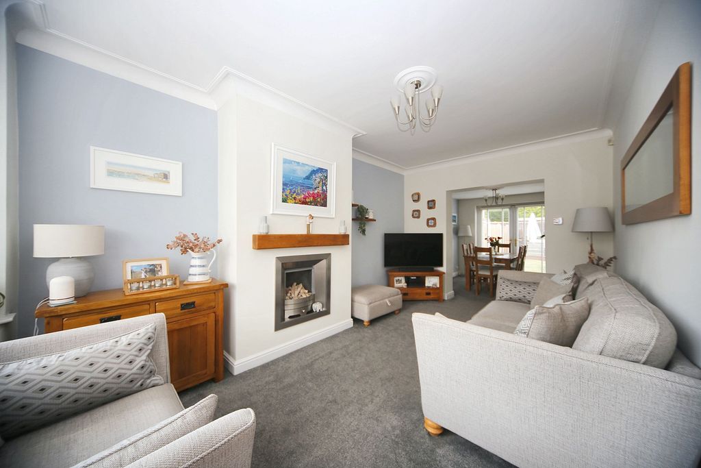 Property photo 2 of 23