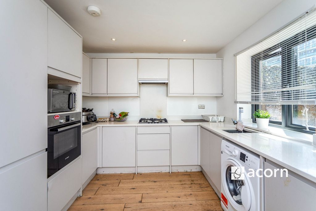 Property photo 2 of 9 53589E29-A525-F01...