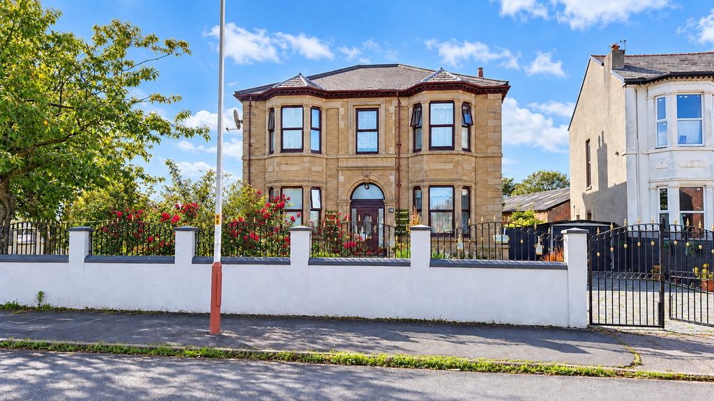 Property photo 2 of 38 5327752