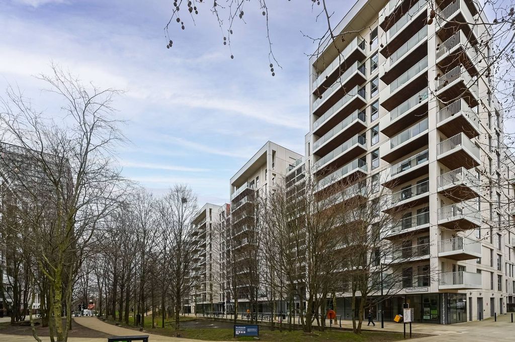 Property photo 2 of 14