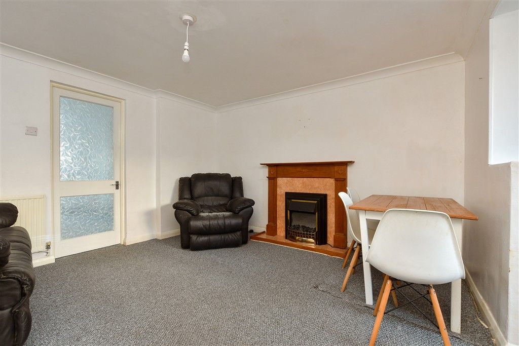 Property photo 3 of 12 Lounge/Diner