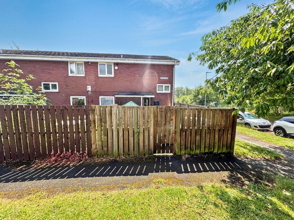 Property photo 2 of 4