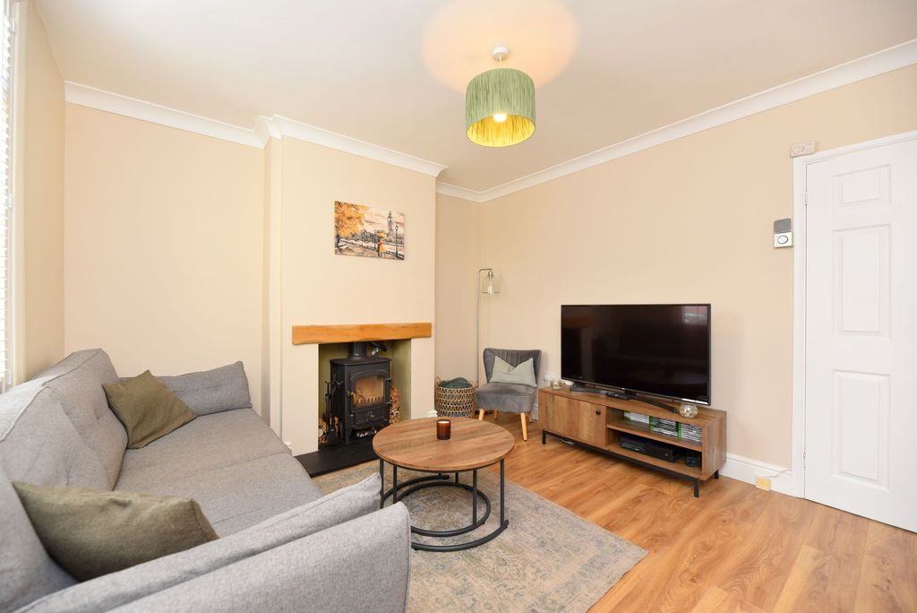 Property photo 2 of 24