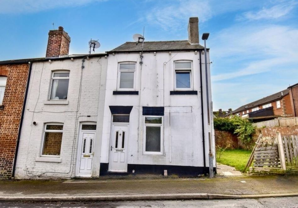 Property photo 1 of 12
