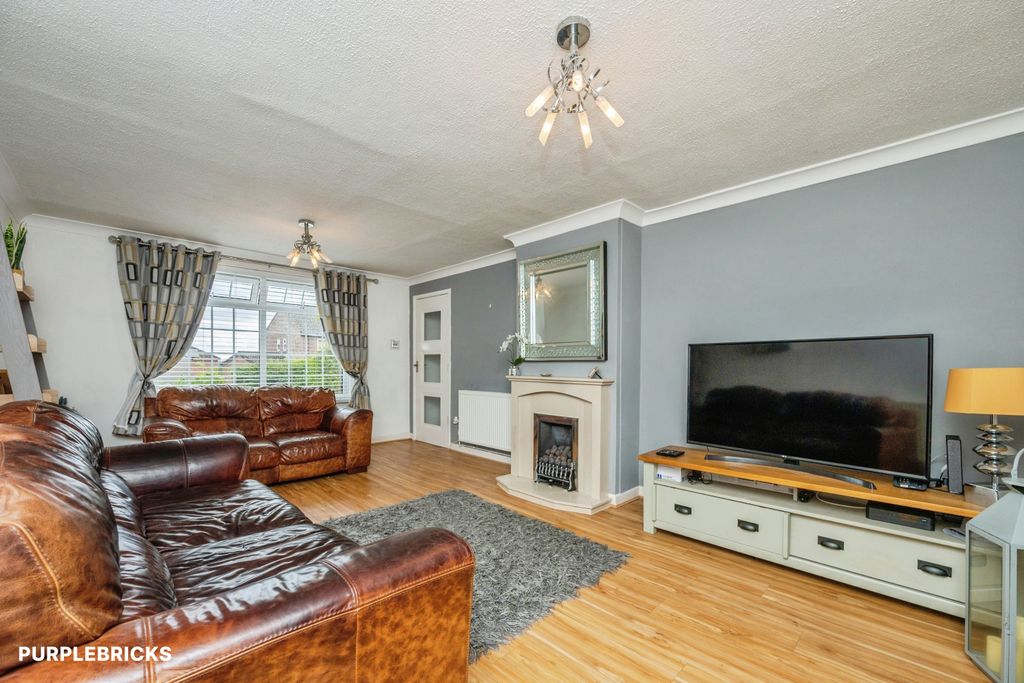 Property photo 2 of 24
