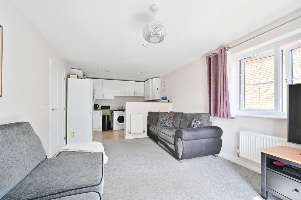 Property photo 3 of 13