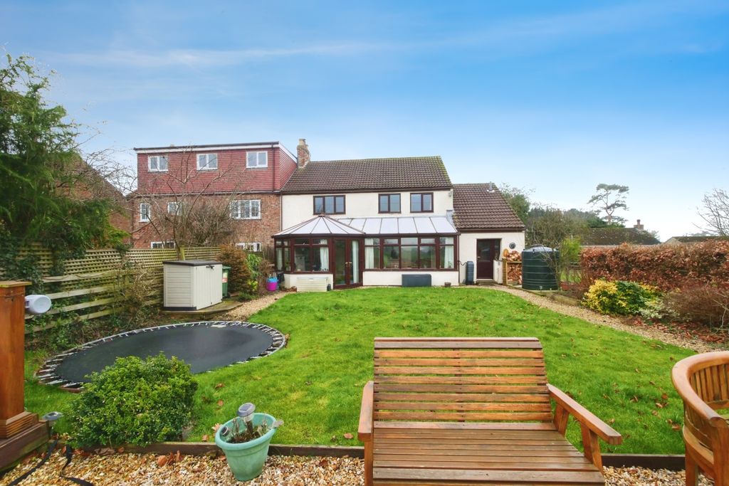 Property photo 2 of 20 Pnmb1350