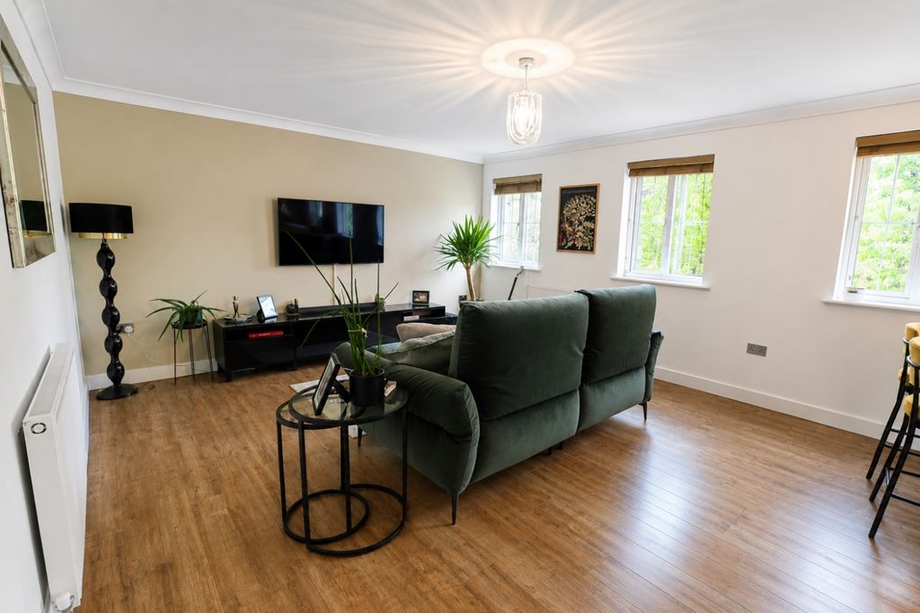 Property photo 2 of 7 Living Room 2