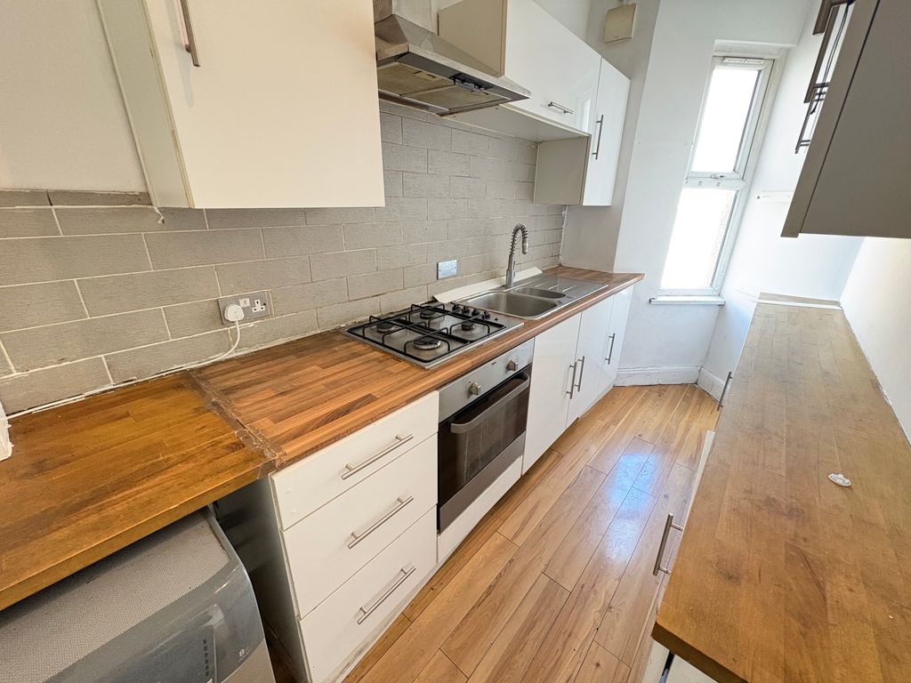 Property photo 2 of 7 Img_6468