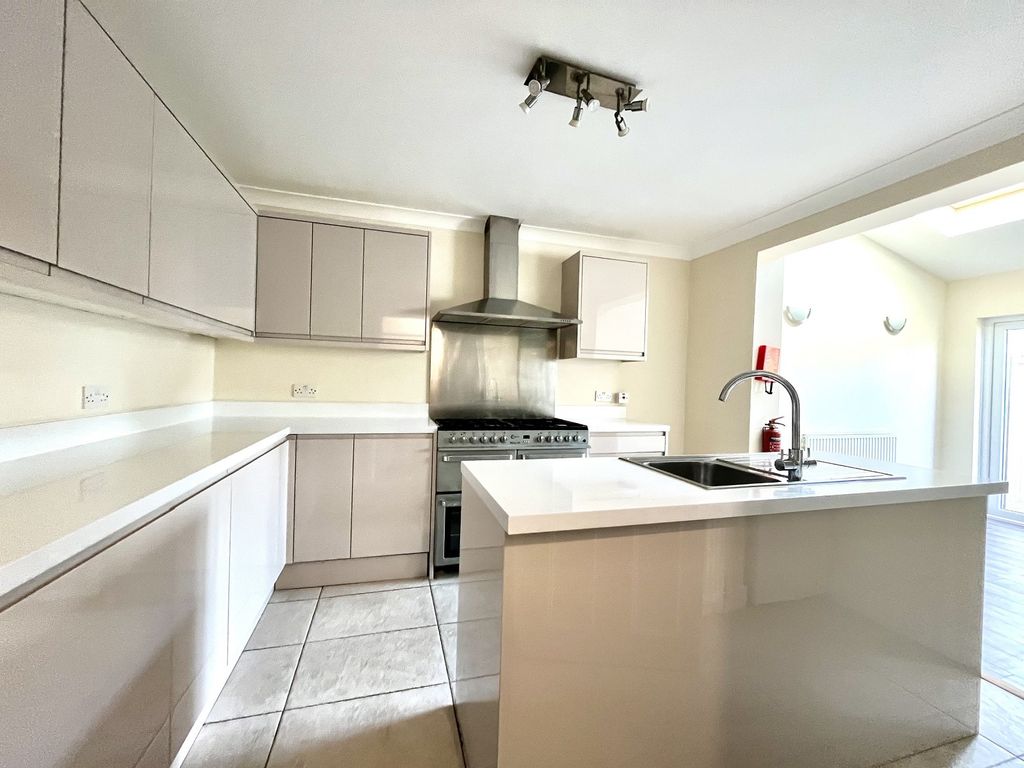 Property photo 3 of 11 Not Specified