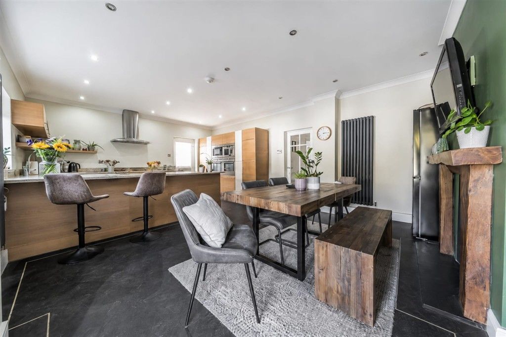 Property photo 1 of 21 Kitchen/Diner